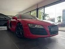 2010 Audi R8 5.2 Quattro FSI Coupe (Genuine Mileage, Brilliant Red, 5.2 V10, getting a 5.2 V10 engine only for the price of a 4.2 V8)