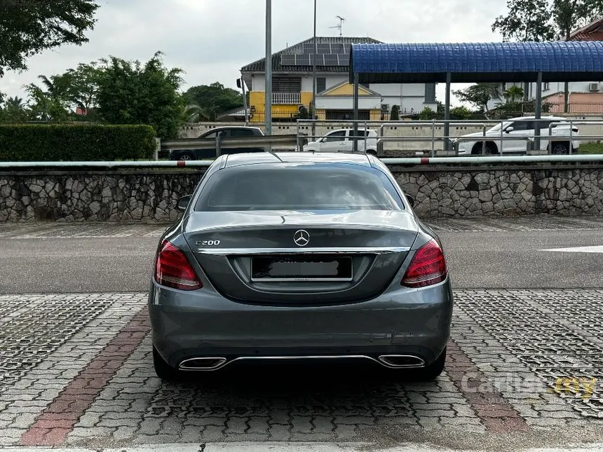 2017 Mercedes-Benz C200 Avantgarde Sedan
