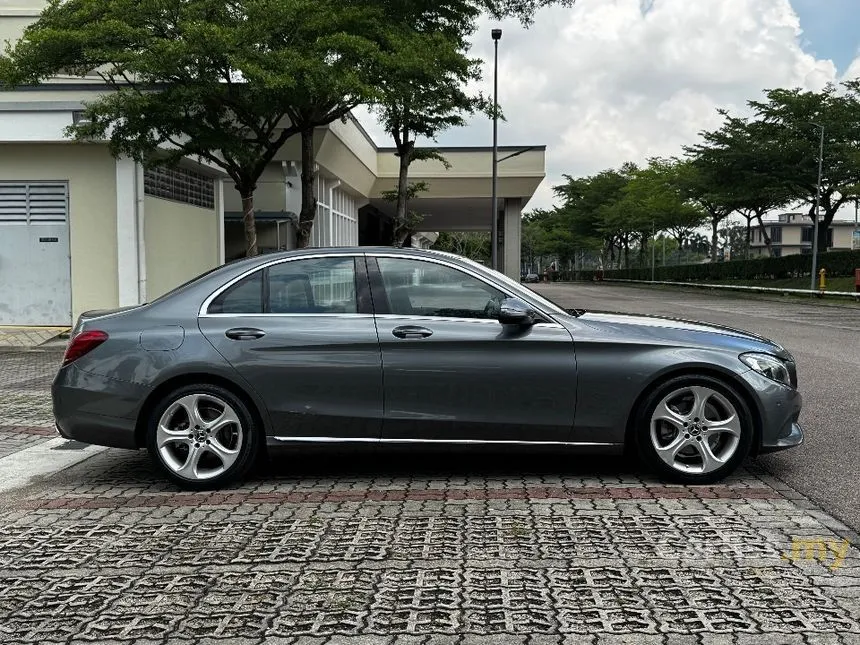 2017 Mercedes-Benz C200 Avantgarde Sedan