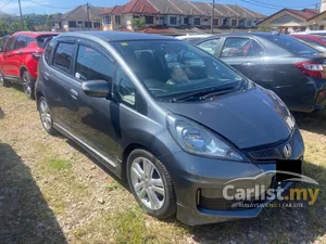 2011 Honda Jazz 1.5 V Hatchback