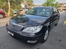 2002 Toyota Camry 2.4 V Sedan (driving conditon like new car tiptop)
