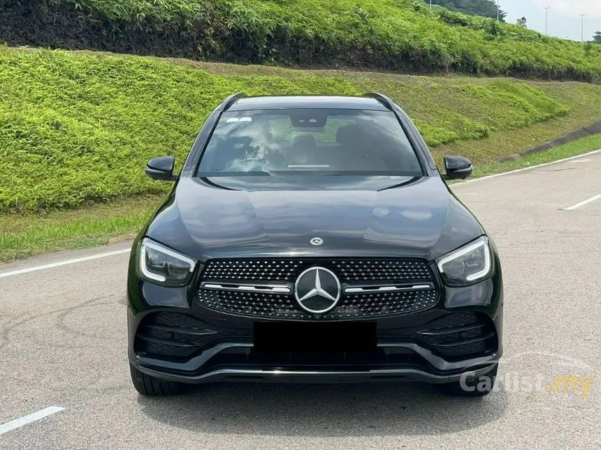 2021 Mercedes-Benz GLC300 4MATIC AMG Line SUV
