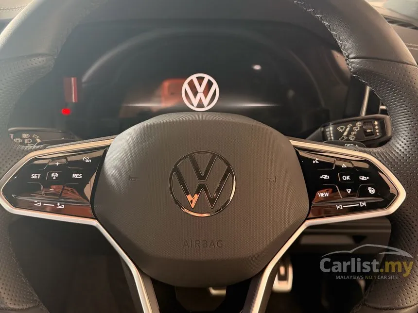 2024 Volkswagen Touareg R-Line SUV