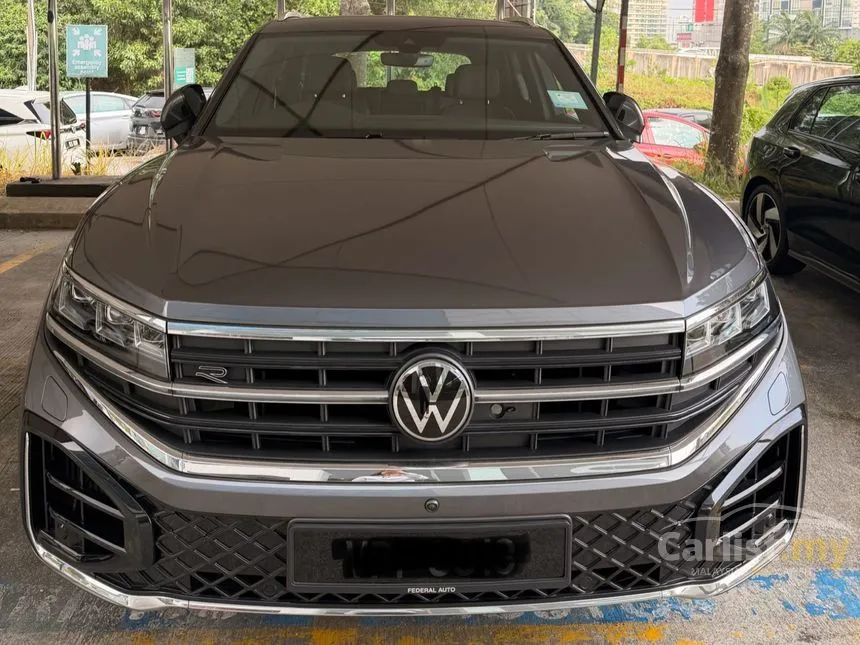 2024 Volkswagen Touareg R-Line SUV