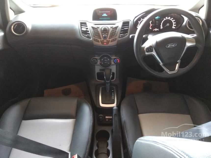 Jual Mobil Ford Fiesta 2013 Trend 1.4 di DKI Jakarta 
