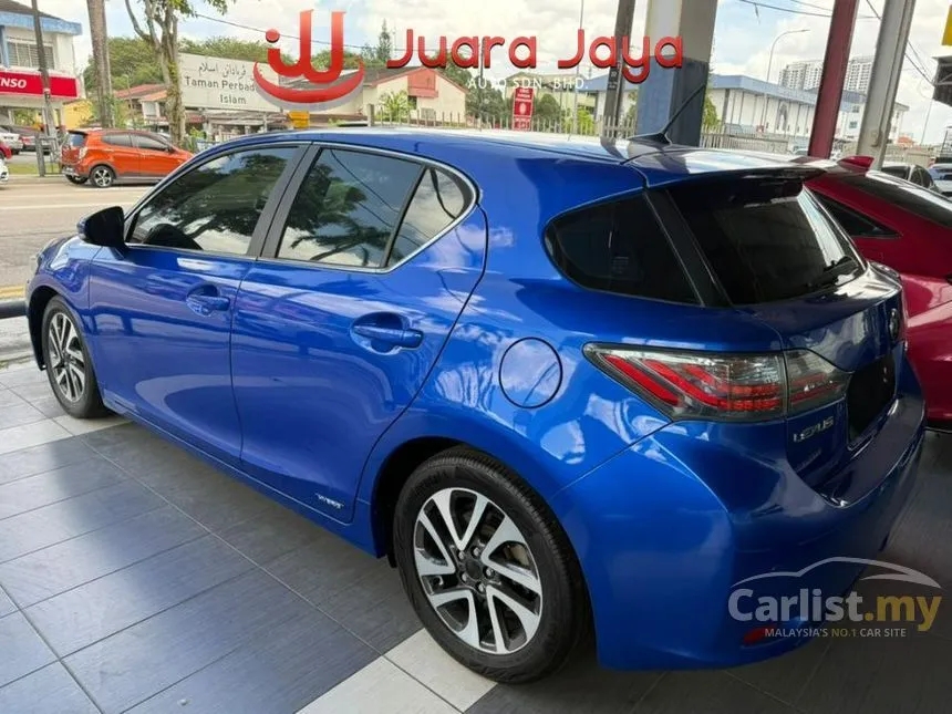 2011 Lexus CT 200h Hatchback