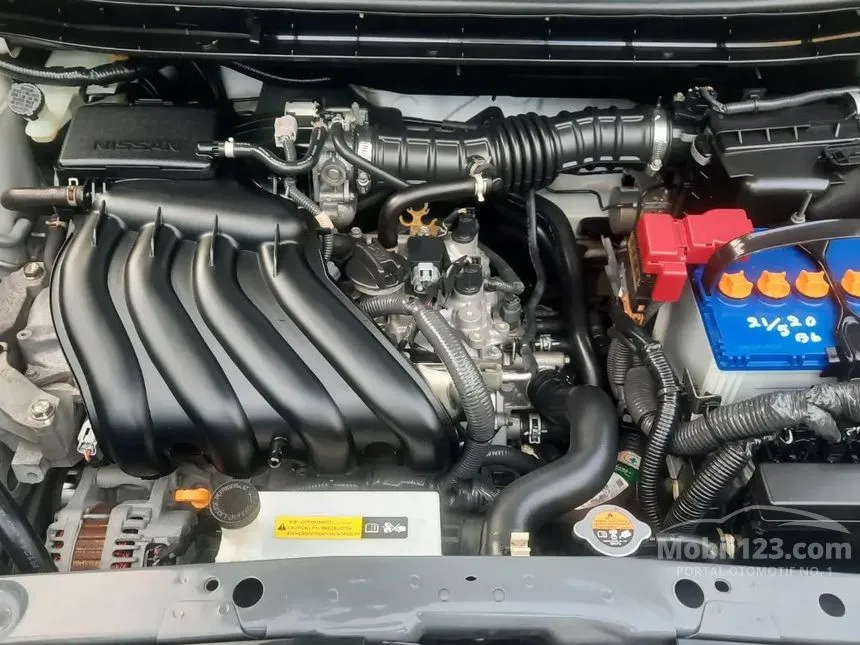 2018 Nissan Juke Revolt II Black Interior SUV