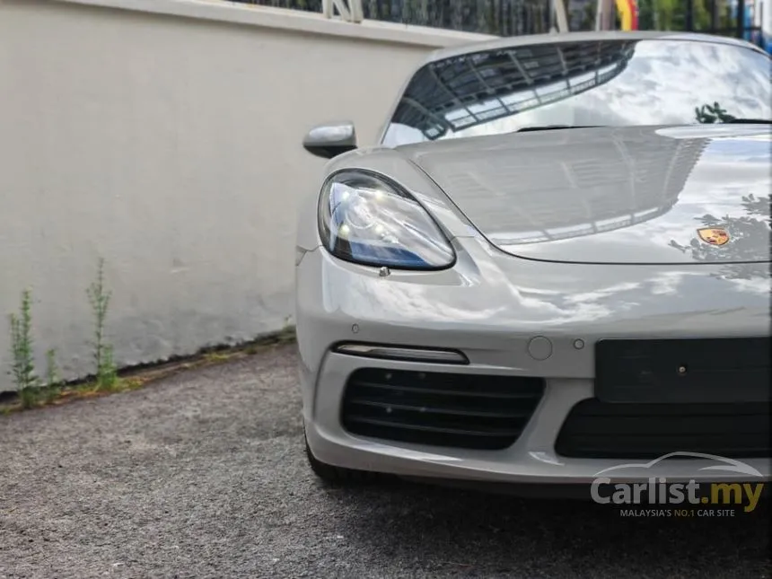 2022 Porsche 718 Cayman Coupe
