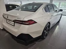 2025 BMW 530i 2.0 M Sport Sedan