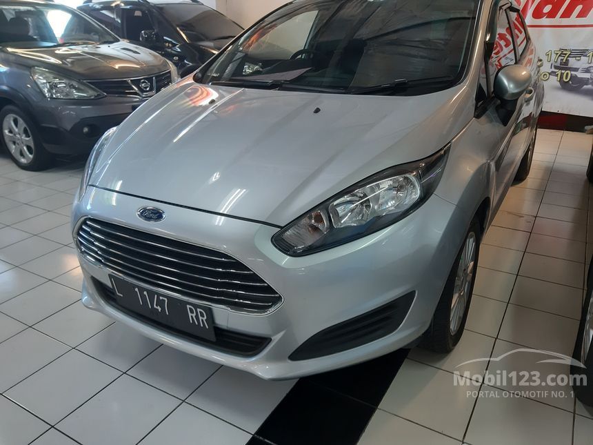 Jual Mobil  Ford  Fiesta  2013 Trend 1 5 di Jawa  Timur  