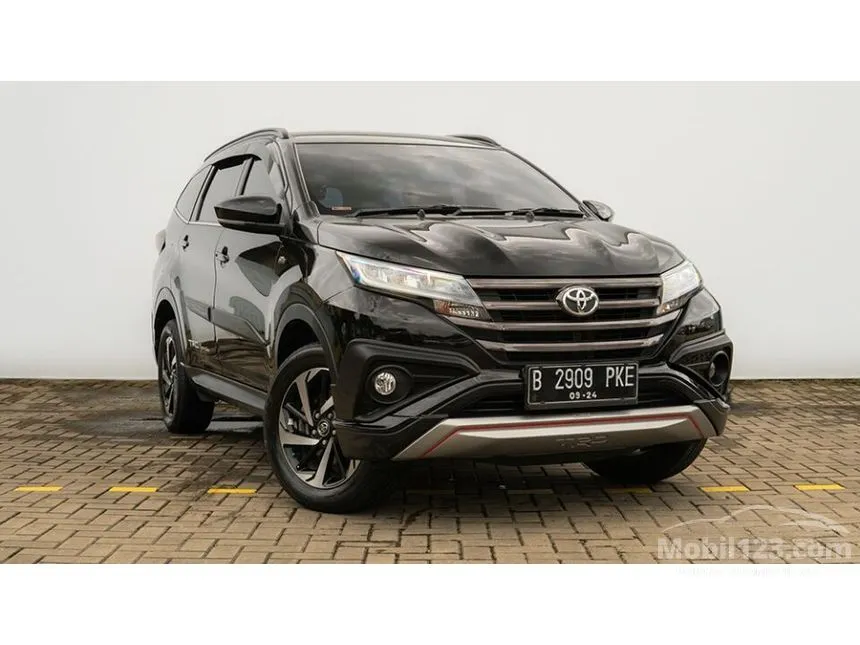 Jual Mobil Toyota Rush 2019 TRD Sportivo 1.5 di Jawa Barat Automatic SUV Hitam Rp 209.000.000