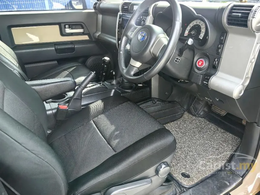 2011 Toyota FJ Cruiser SUV