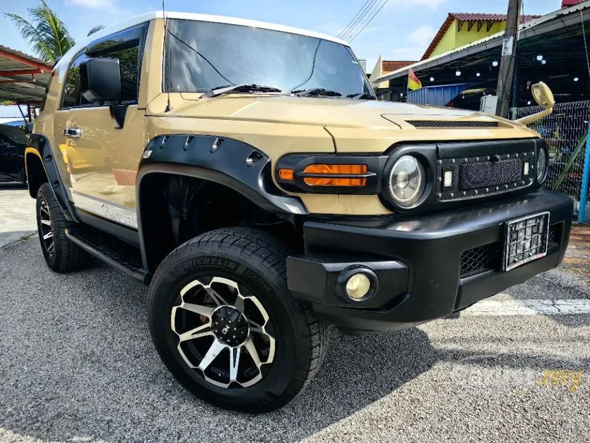 2011 Toyota FJ Cruiser SUV