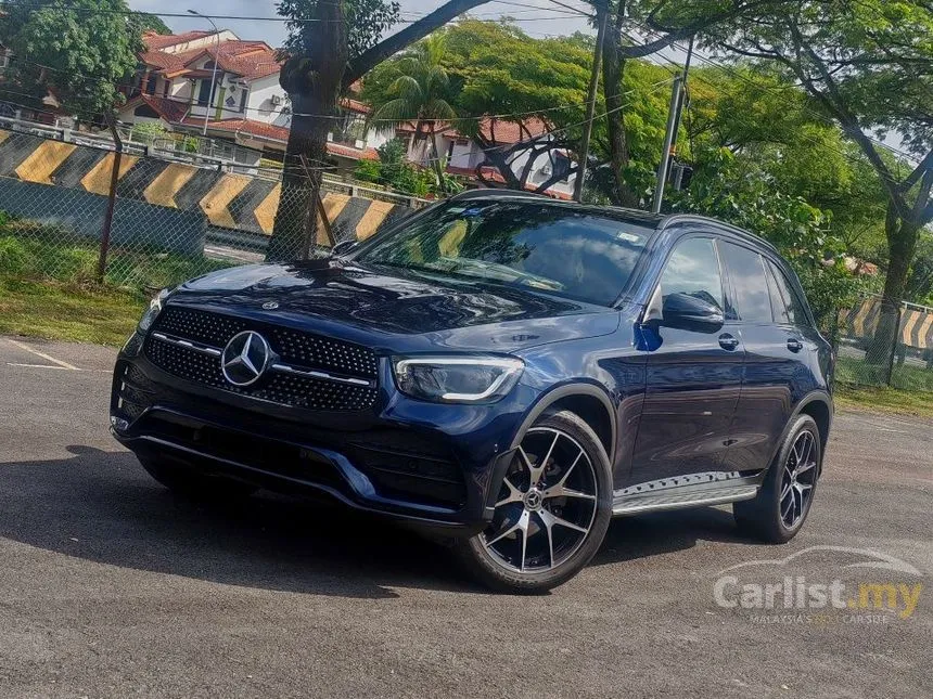 2021 Mercedes-Benz GLC300 4MATIC AMG Line SUV
