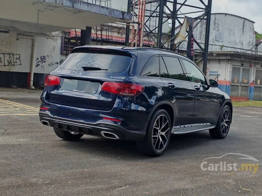 2021 Mercedes-Benz GLC300 4MATIC AMG Line SUV
