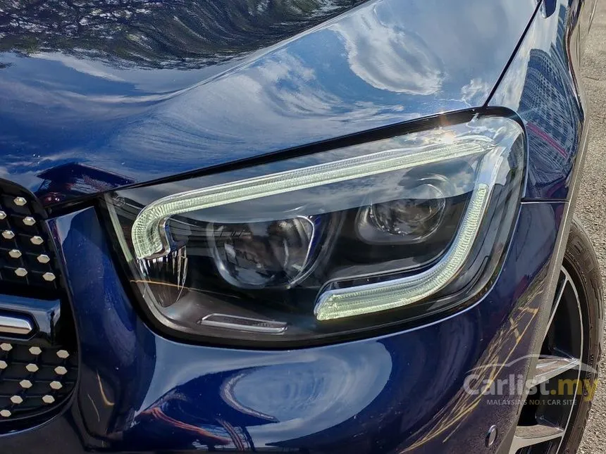 2021 Mercedes-Benz GLC300 4MATIC AMG Line SUV