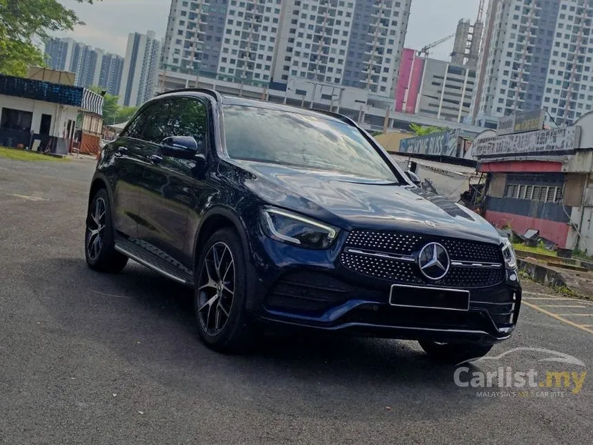2021 Mercedes-Benz GLC300 4MATIC AMG Line SUV