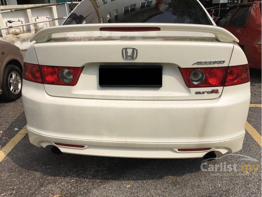 Honda Accord 2006 Euro R 2.0 in Johor Manual Sedan White 