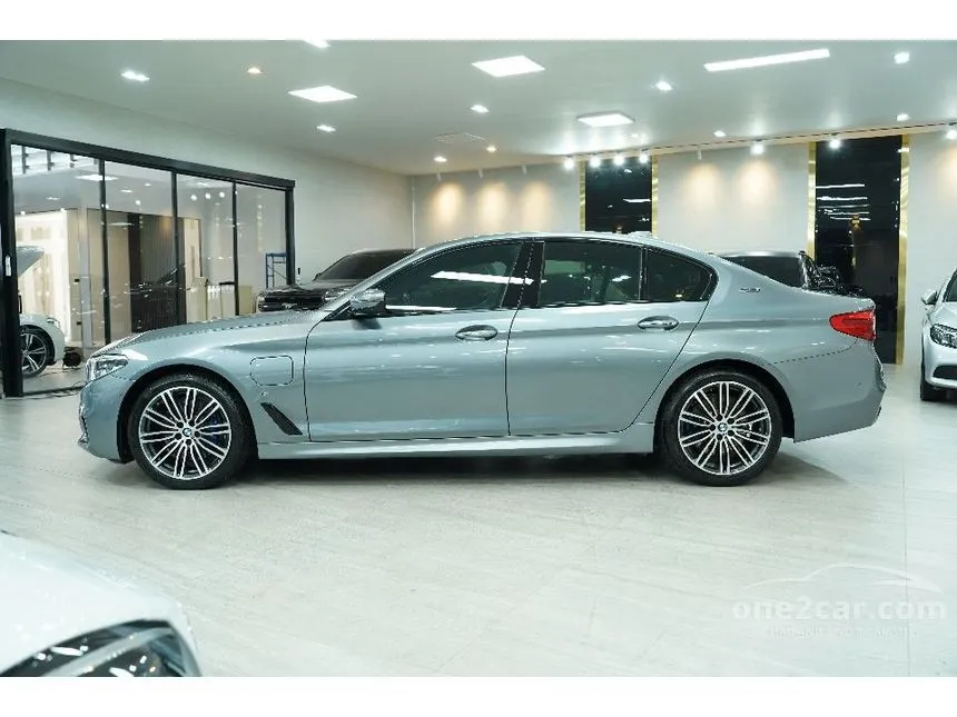 2019 BMW 530e M Sport Sedan