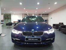 PROMO SPESIAL DISKON BONUS TERBAIK 2018 BMW 320i 2.0 Luxury Sedan