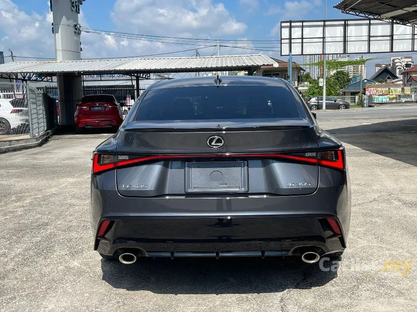 2022 Lexus IS 300 F Sport Sedan