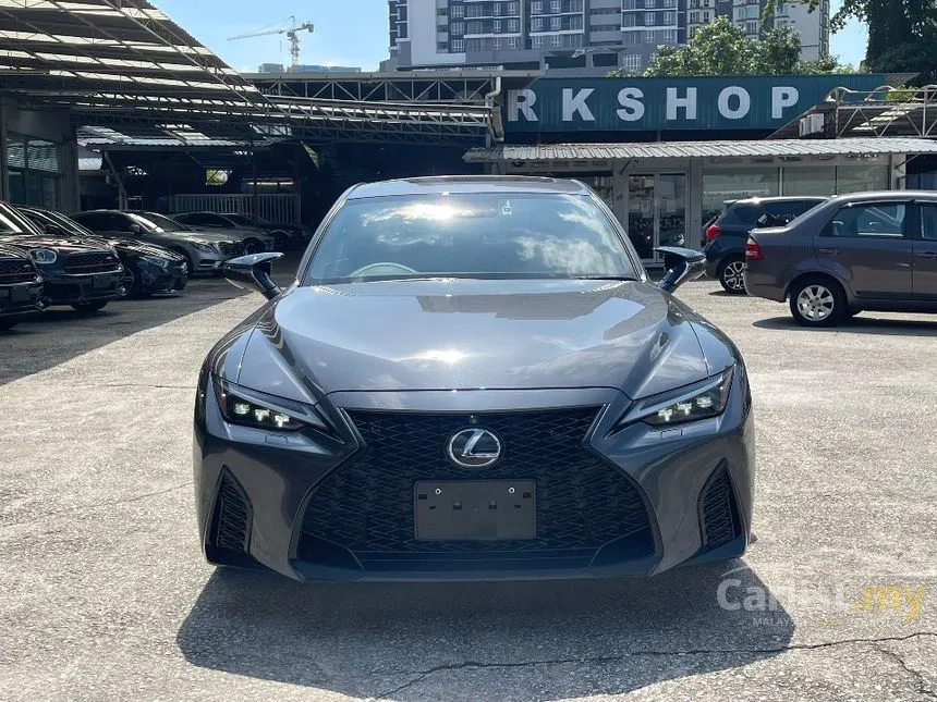 2022 Lexus IS 300 F Sport Sedan