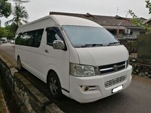 Confirm 2012 Toyota HIACE FARID PLACER-X 2.5 (M)