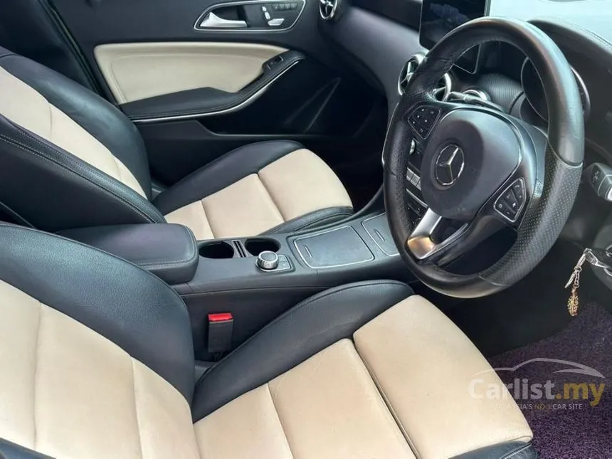 2017 Mercedes-Benz A200 Activity Edition Hatchback