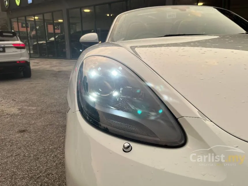 2021 Porsche 718 Boxster Convertible