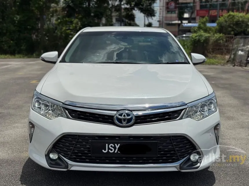 2018 Toyota Camry Hybrid Premium Sedan