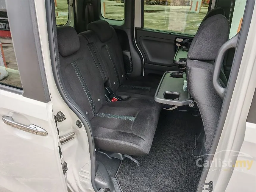 2022 Honda N-Box Custom G L Micro car