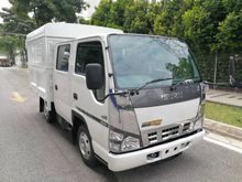 Isuzu double cab truck /Toyota dyna double cab /Nissan double cabin /hino crew cad