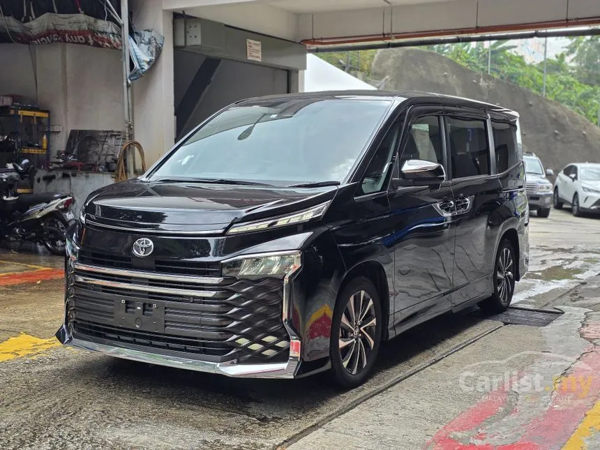 2023 Toyota Voxy S-Z MPV