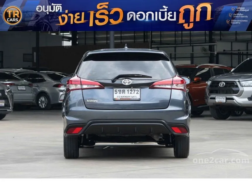 2024 Toyota YARIS Sport Hatchback