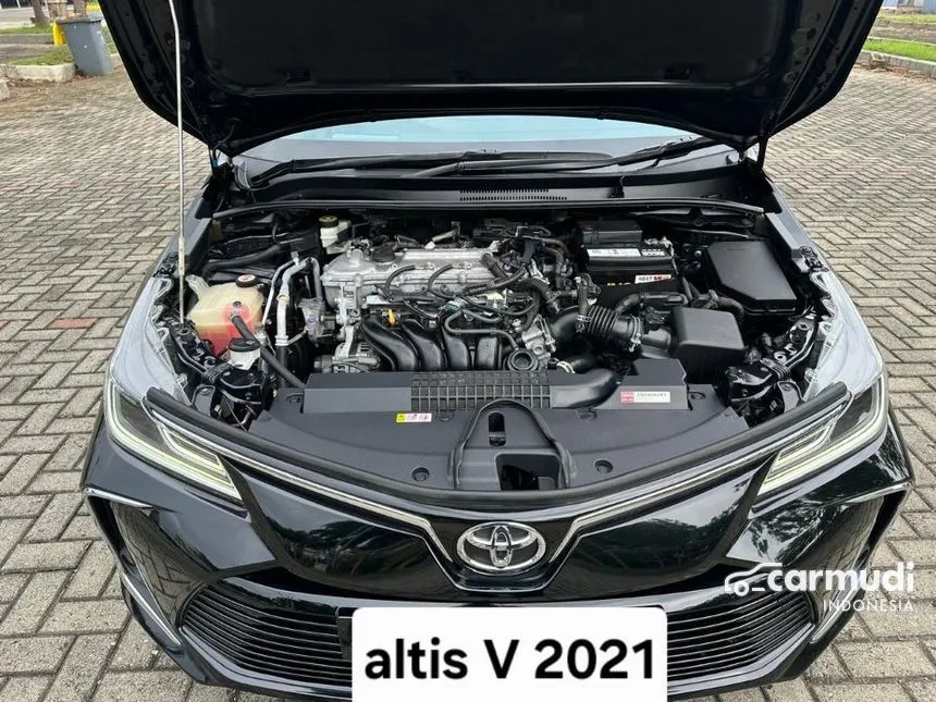2021 Toyota Corolla Altis V Sedan