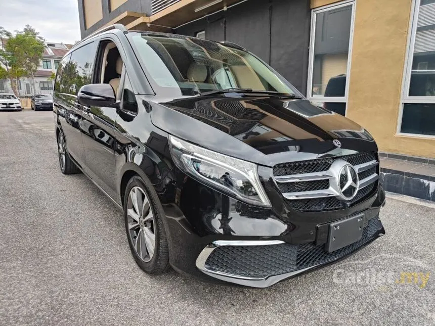 2017 Mercedes-Benz V220 CDI MPV