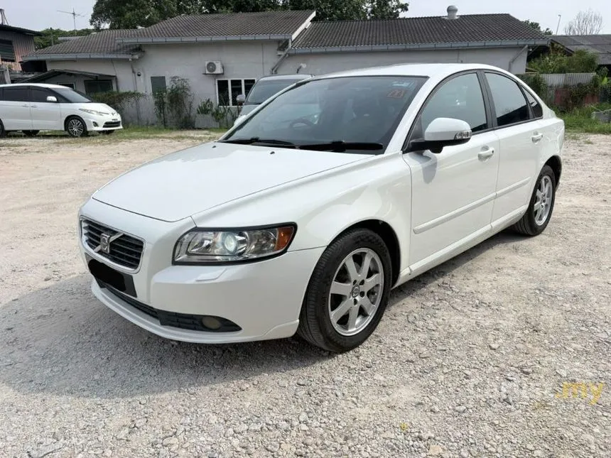 2010 Volvo S40 Sedan