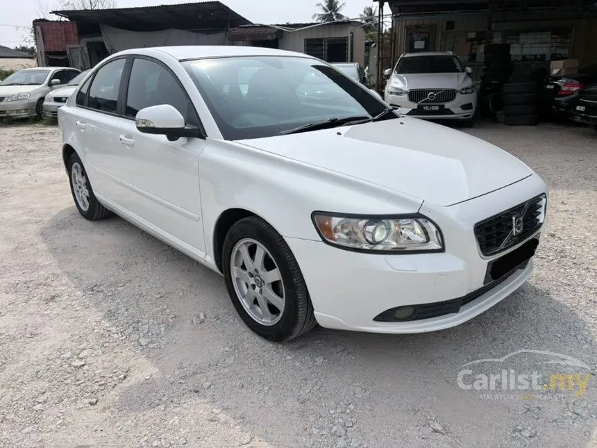 2010 Volvo S40 Sedan