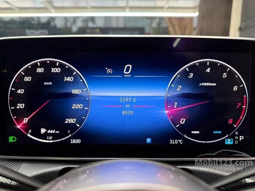 2023 Mercedes-Benz C200 Avantgarde Line Sedan