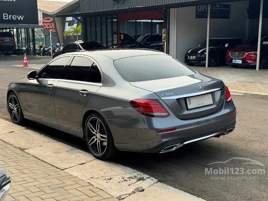 2017 Mercedes-Benz E300 AMG Line Sedan