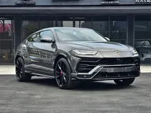 2022 Lamborghini Urus 4.0 SUV w/ Akrapovic Exhaust, Panoramic Roof, B&O Speaker, Vacuum Door, 6 Drive Mode, 2023, Black Interior Red Stitching, Lambo