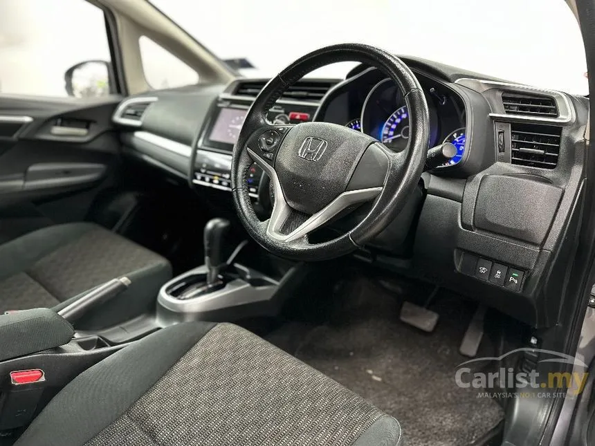 2015 Honda Jazz V i-VTEC Hatchback