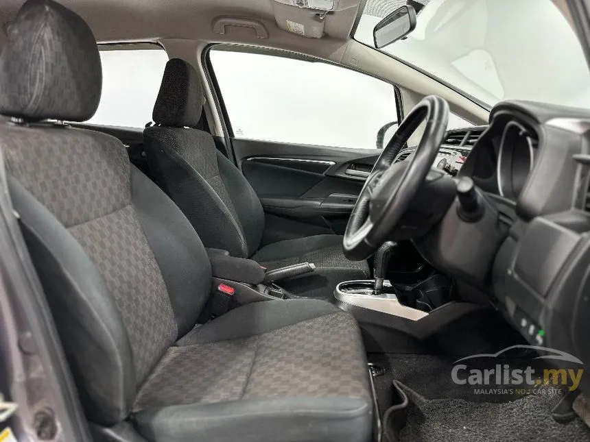 2015 Honda Jazz V i-VTEC Hatchback