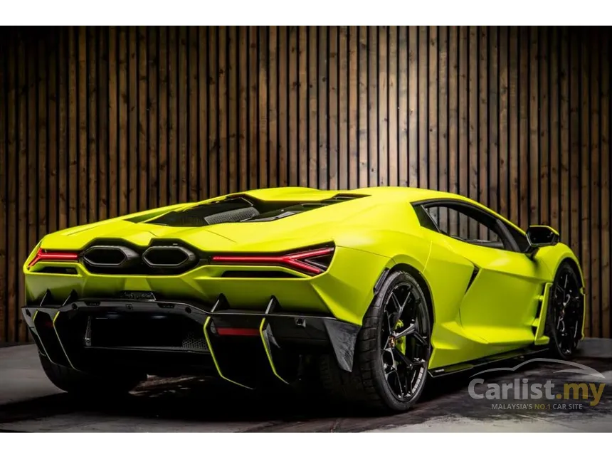 2024 Lamborghini Revuelto Coupe
