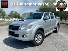 2014 Toyota Hilux 2.5 G (M) VNT FACELIFT, ALPHA CANOPY COVER, D-4D POWERFUL ENGINE, 5-SPEED MANUAL GEARBOX