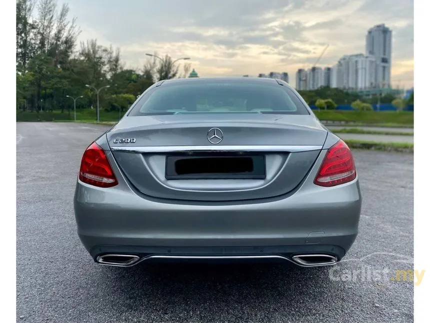 2015 Mercedes-Benz C200 Avantgarde Sedan