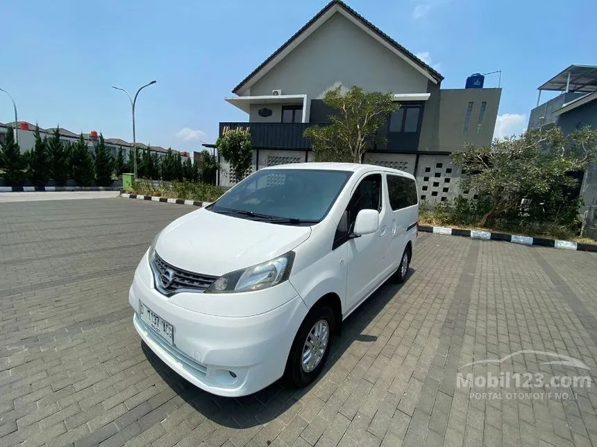 Jual Mobil Nissan Evalia 2014 SV 1.5 di Jawa Barat Manual MPV Putih Rp 105.000.000