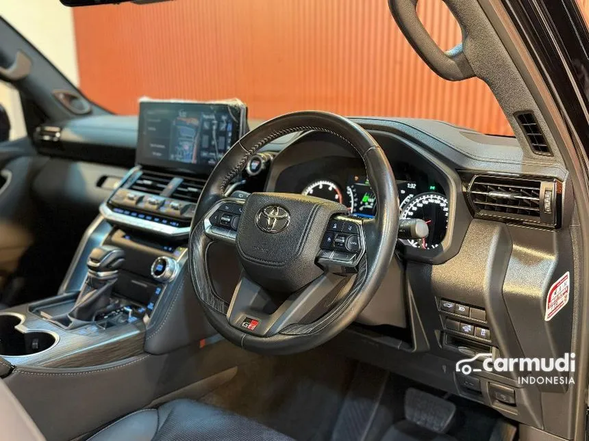 2023 Toyota Land Cruiser 300 GR-S SUV