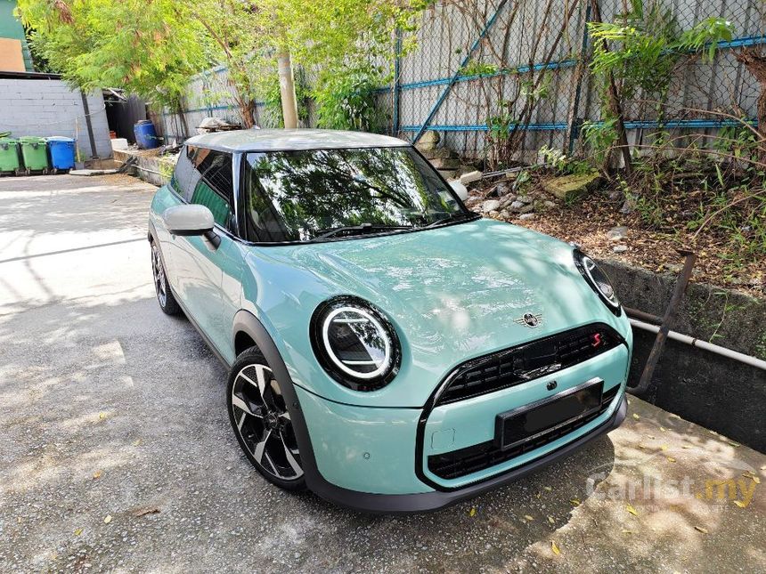 Terpakai 2024 MINI Cooper S 2.0L F66 New Facelift. 3900-Km Genuine LOW ...