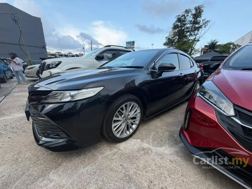2019 Toyota Camry V Sedan